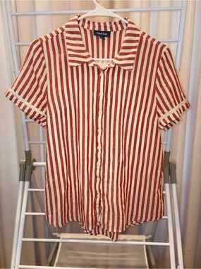 ModCloth Red & Cream Vertical Stripe Short Sleeve Button-Up